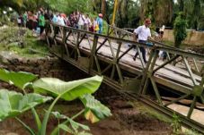 Jembatan Darurat Penghubung...