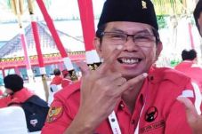 PDIP Surabaya Gelar...