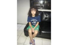 9 Tahun Tak Digaji,...