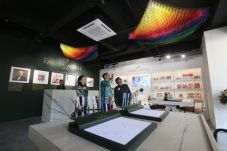Berkonsep Art Centre,...