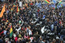 Evo Morales Hampir Menang...