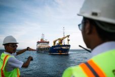 Kapal Tol Laut Pelni...