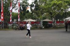 Jadi Calon Wamen, Angela...