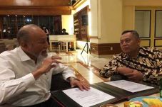 Catatan Historis Suhendra...