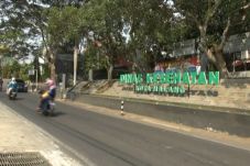2 Sekolah Terjangkit,...