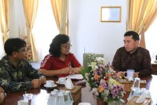 Bupati Suwirta Minta...
