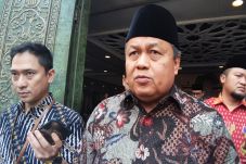 BI Catat Arus Dana Asing...
