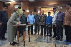Pemkab Kobar dan DPRD...