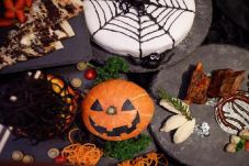 Rayakan Hallowen dengan...