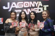 Ayu Ting Ting Hingga...