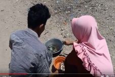 Cuaca Panas, Warga Indramayu...