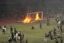 Usai Kerusuhan, Stadion...