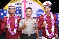 Idham Antar Puteranya...