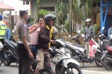 Puluhan Motor dan Mobil...