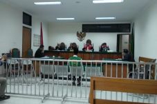 Cabuli Murid di Parkiran...