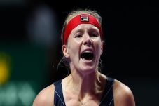 Kiki Bertens Panaskan...