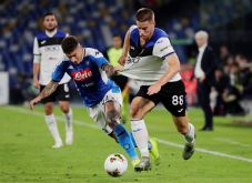 Napoli Ditahan Imbang...