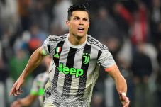 Ronaldo Puji Gaya Bertahan...
