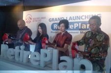 Gandeng AIA, BCA Luncurkan...