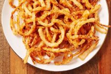 Krenyesnya Bawang Bombay...