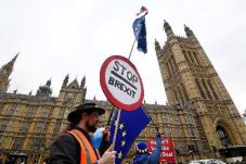 Tunda Brexit, Masa Depan...