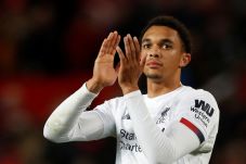 Alexander-Arnold : Gelar...