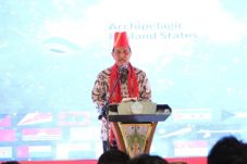 Lewat AIS, Luhut Optimis...
