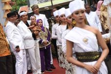 Dedi Mulyadi: Jati Diri...