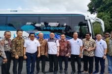Pabrikan Bus Listrik...
