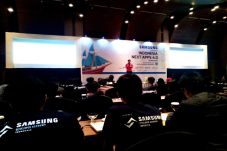Rumor Samsung akan Hadirkan...