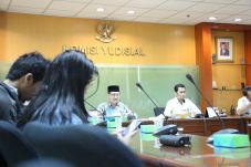 KY Sebut 13 Calon Hakim...