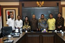 Nurdin Halid: Menkop...