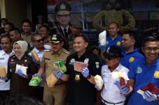 Polres Jakarta Barat...