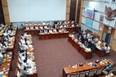 Rapat Perdana, Menkominfo...