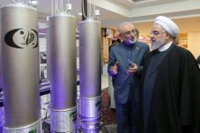 Iran Mulai Suntikkan...