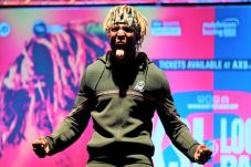 KSI vs Logan Paul -...