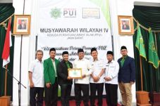 Plh Gubernur Jabar:...