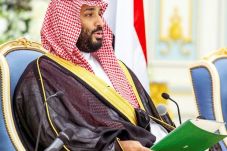 Ditengahi Saudi, Pemerintah...