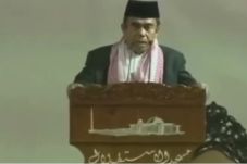 Menag Melewatkan Salawat...