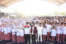 Plh. Gubernur Jabar...
