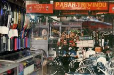 Deretan Pasar Loak Paling...