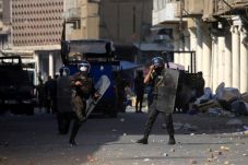 Enam Demonstran Irak...
