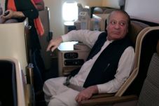 Pakistan Izinkan Mantan...