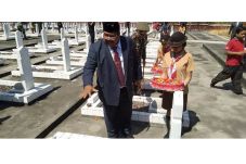 Peringati Hari Pahlawan,...