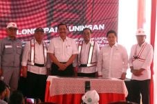 Empat Menteri Gotong...