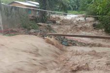 13 Rumah Warga Kabupaten...