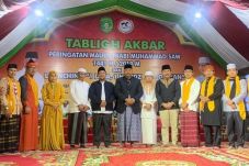 Gabung KPK, Direktur...