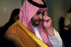 Wakil Menhan Saudi Bertemu...