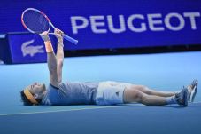 Thiem Tembus Semifinal,...