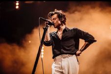 Harry Styles Umumkan...